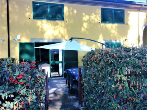Casa al mare con giardino 